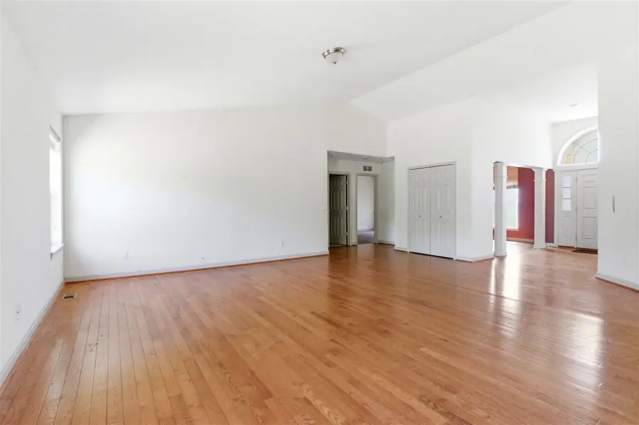 32200 Ecorse, Romulus, MI 48174 - #3