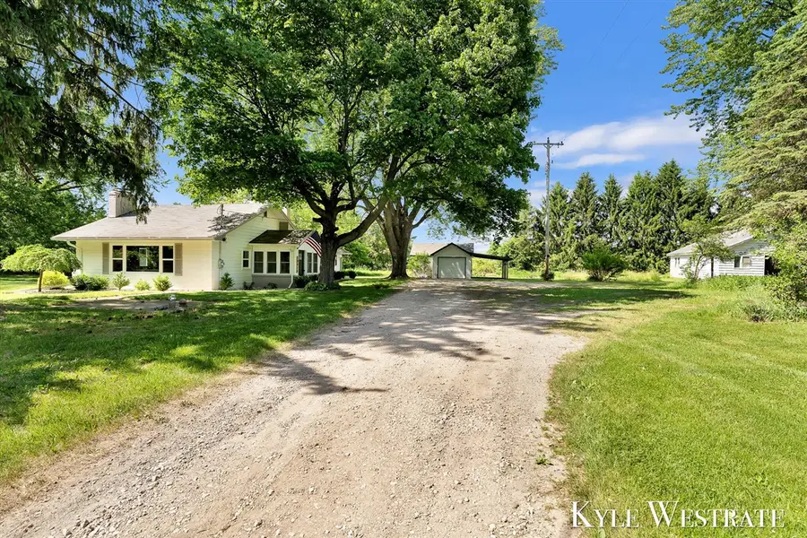 10019 10 Mile, Rockford, MI 49341 - #2