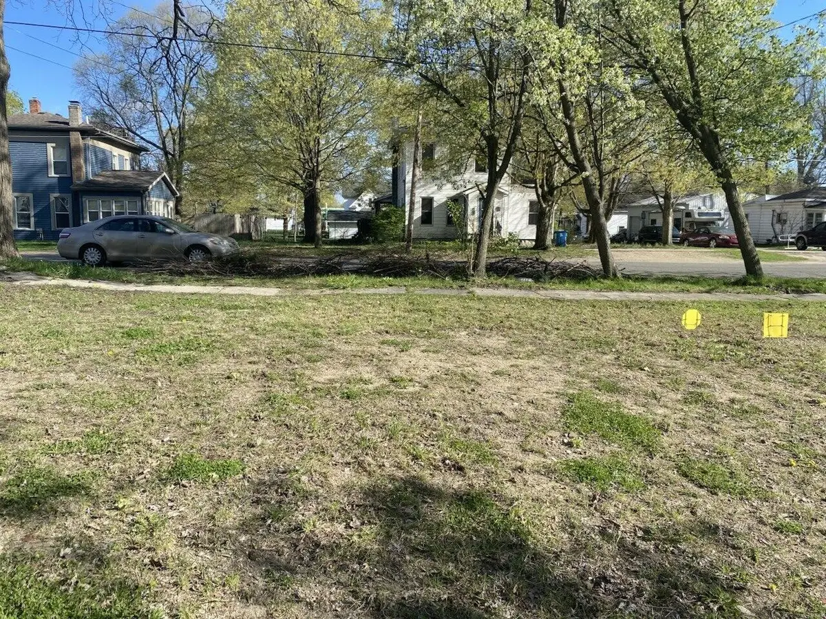 202 W Saint Marys, Decatur, MI 49045 - #1