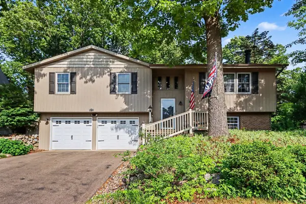8275 Valleywood, Portage, MI 49024