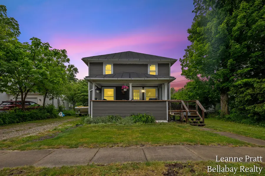 727 E Clinton, Hastings, MI 49058 - #2