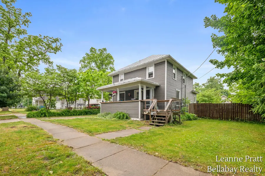 727 E Clinton, Hastings, MI 49058 - #3