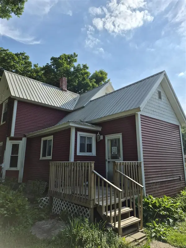 329 Beech, Freeport, MI 49325
