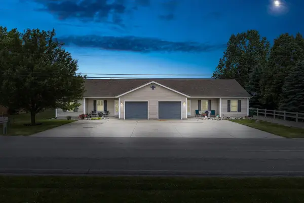 22710 Diamond Cove, Cassopolis, MI 49031
