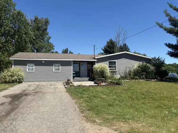 1901 18 Mile, Kent City, MI 49330