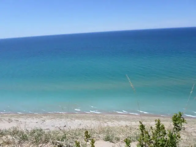 28.6a Red Apple, Manistee, MI 49660 - #3