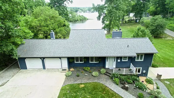 12111 S Sherman Lake, Augusta, MI 49012
