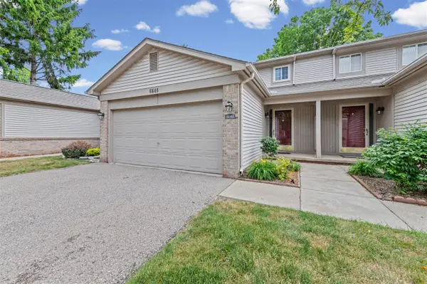 6640 Deerhurst, Westland, MI 48185