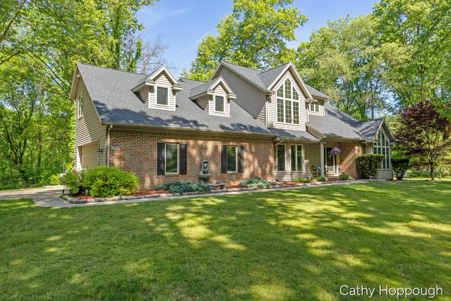 470 Caroline, Ionia, MI 48846 - #2