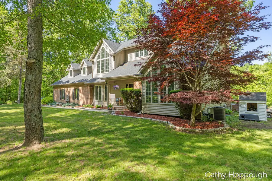 470 Caroline, Ionia, MI 48846 - #3