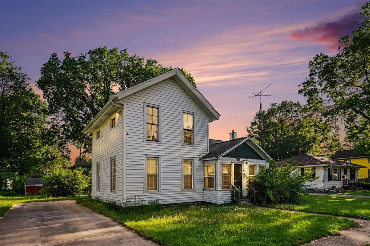 307 E State, Vicksburg, MI 49097 - #1