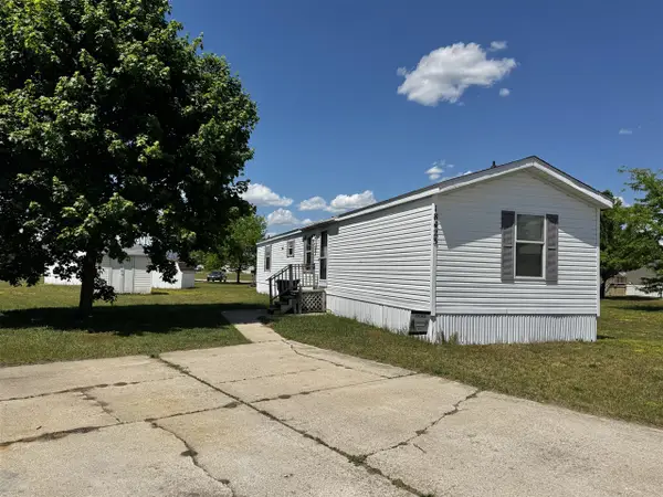 18423 Saint Joseph #238, Big Rapids, MI 49307