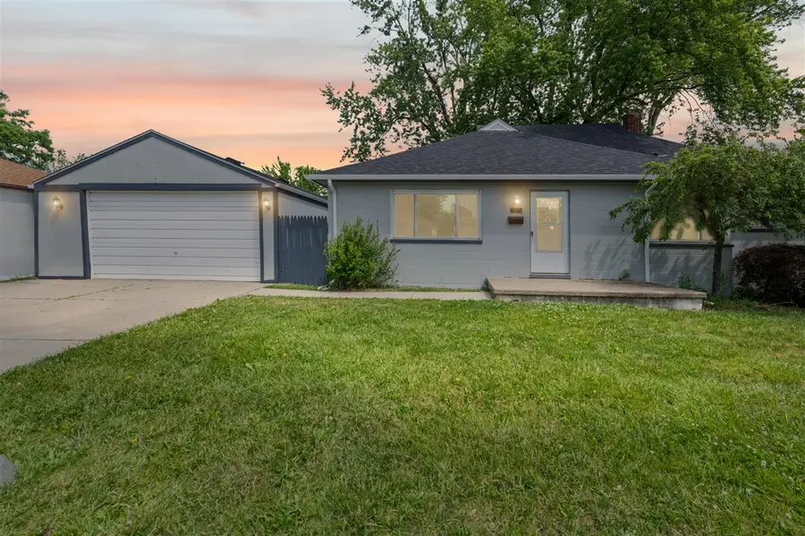 19071 Melvin, Roseville, MI 48066 - #2