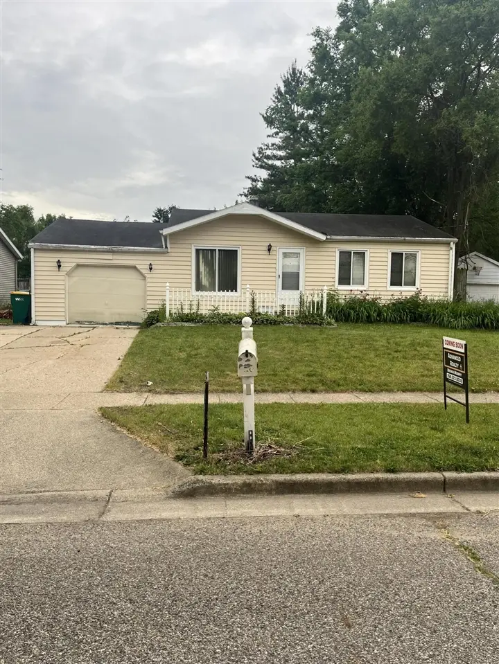 4612 Hanover, Portage, MI 49002 - #1