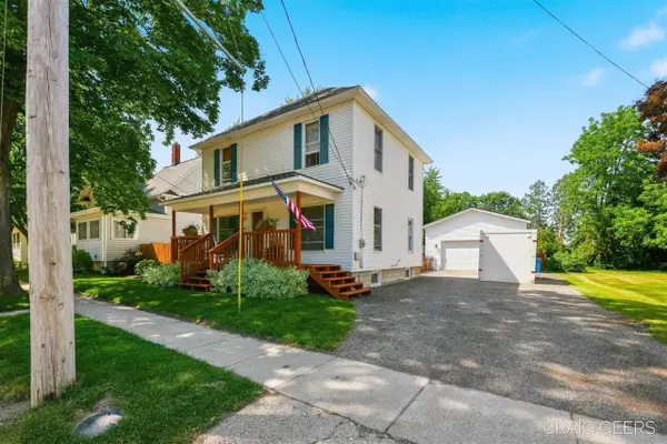 69 Pearl, Sparta, MI 49345
