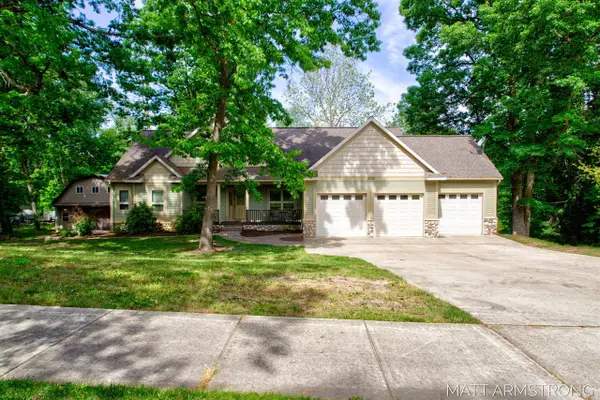 2135 Hilltop View, Dorr, MI 49323