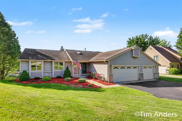 6090 Arroyo Vista, Rockford, MI 49341