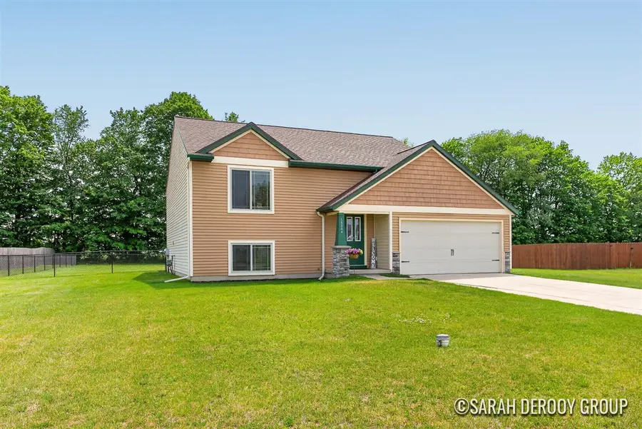 16264 Trent Ridge, Cedar Springs, MI 49319 - #2