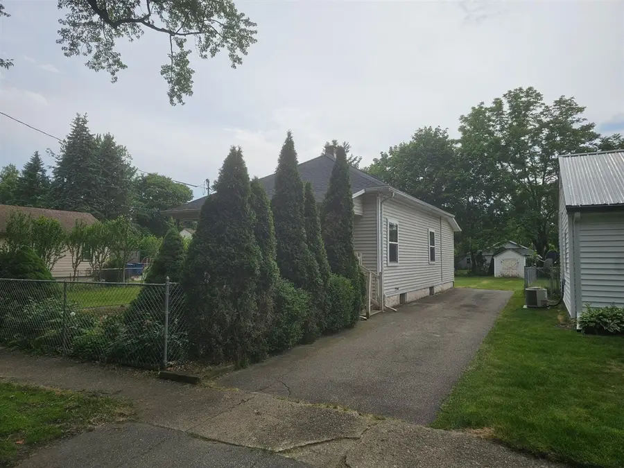 715 Lum, Kalamazoo, MI 49048 - #3