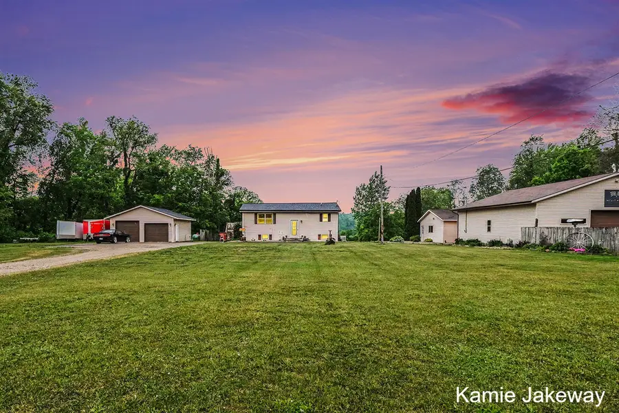 8395 Mcarthur, Belding, MI 48809 - #3