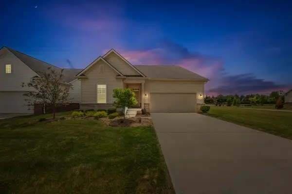 3772 Park Creek, Canton, MI 48188
