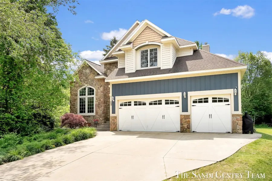 17 Boulder, Norton Shores, MI 49444 - #3