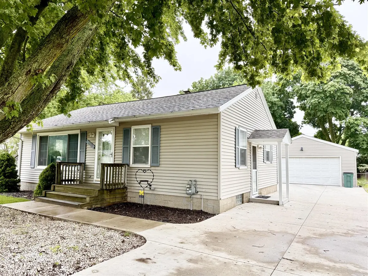 2038 Columbus, Muskegon, MI 49441 - #1