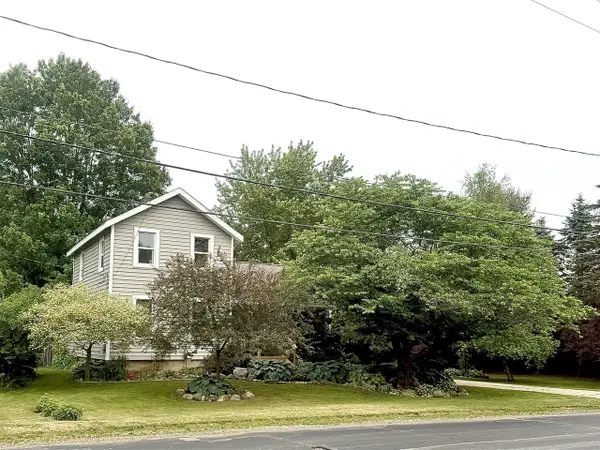 283 East, Napoleon, MI 49201