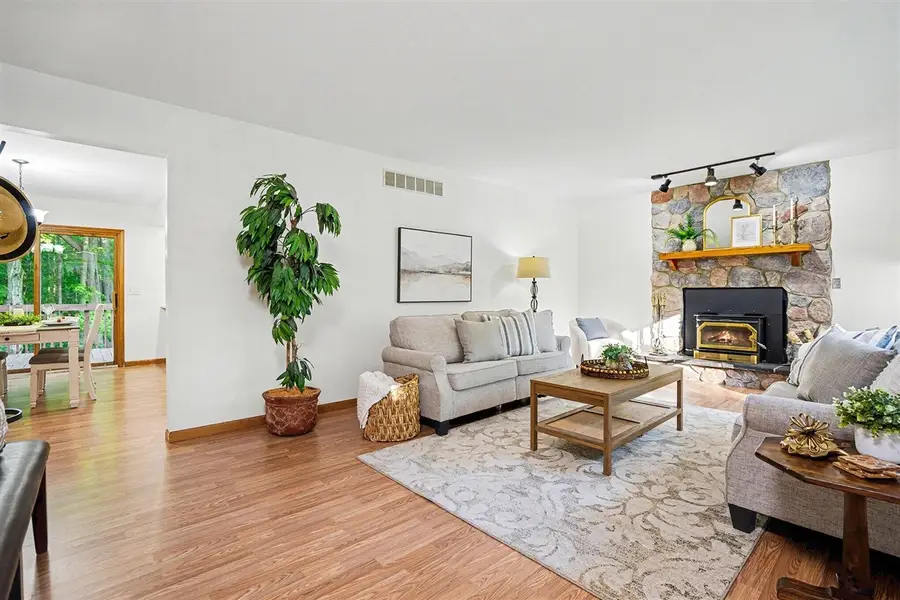 2912 Niles Buchanan, Buchanan, MI 49107 - #2