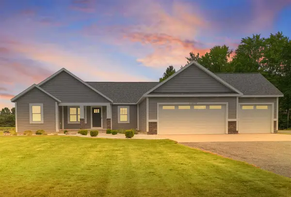11839 Fillmore, West Olive, MI 49460