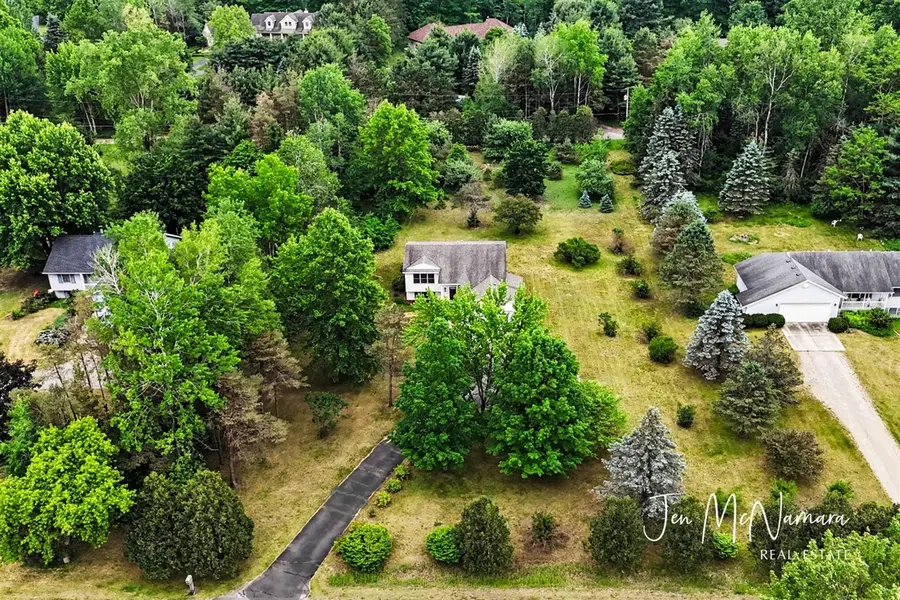 4050 Rector, Rockford, MI 49341 - #2