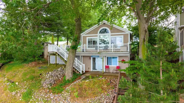 11478 Handy, Plainwell, MI 49080