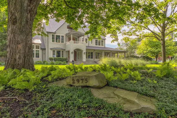 2975 Lakeshore, Fennville, MI 49408
