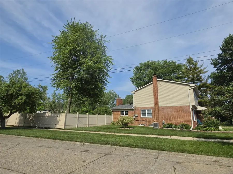 24933 Saint Christopher, Harrison Township, MI 48045 - #2