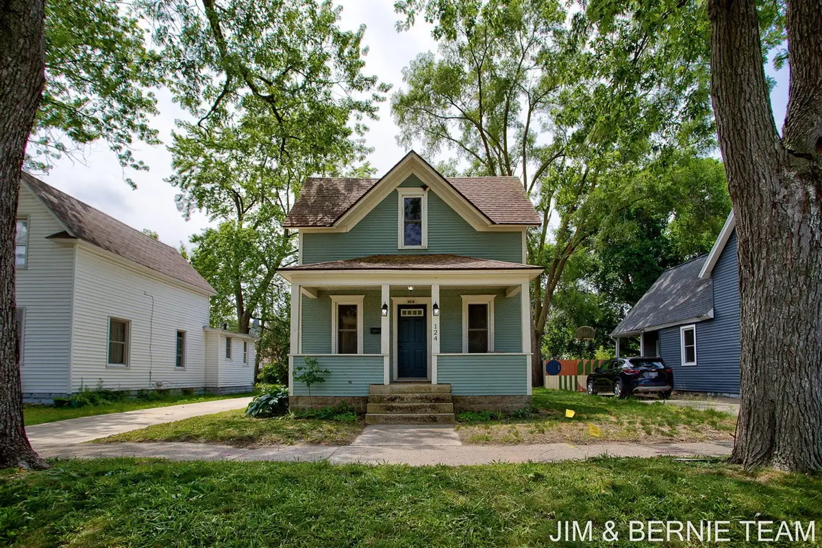 124 E 17th, Holland, MI 49423 - #1