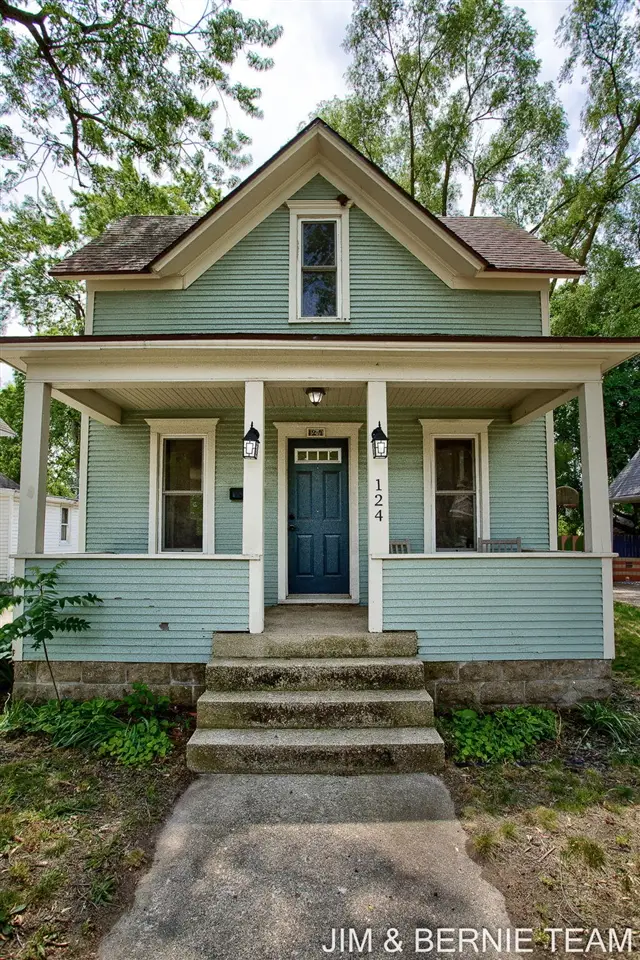 124 E 17th, Holland, MI 49423 - #2