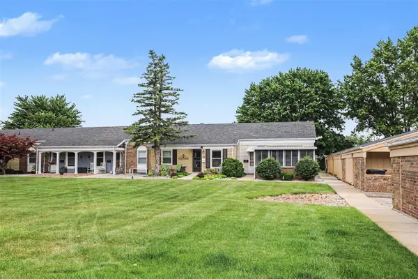 689 Carriage, Jenison, MI 49428