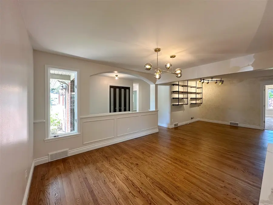 21203 River, Grosse Pointe, MI 48236 - #2