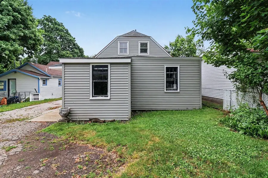 286 3rd, Manistee, MI 49660 - #3