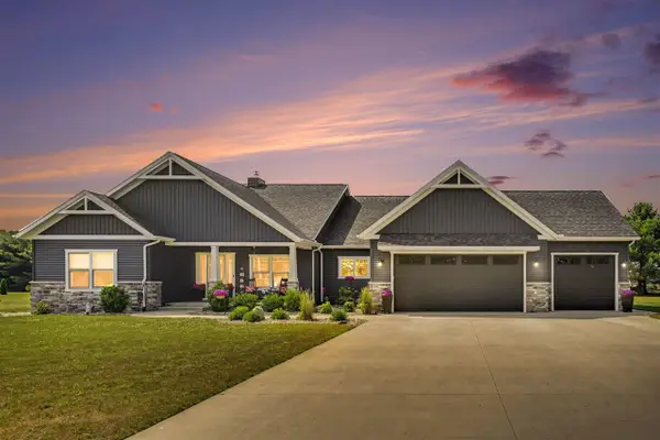 17045 Woodside, Three Rivers, MI 49093