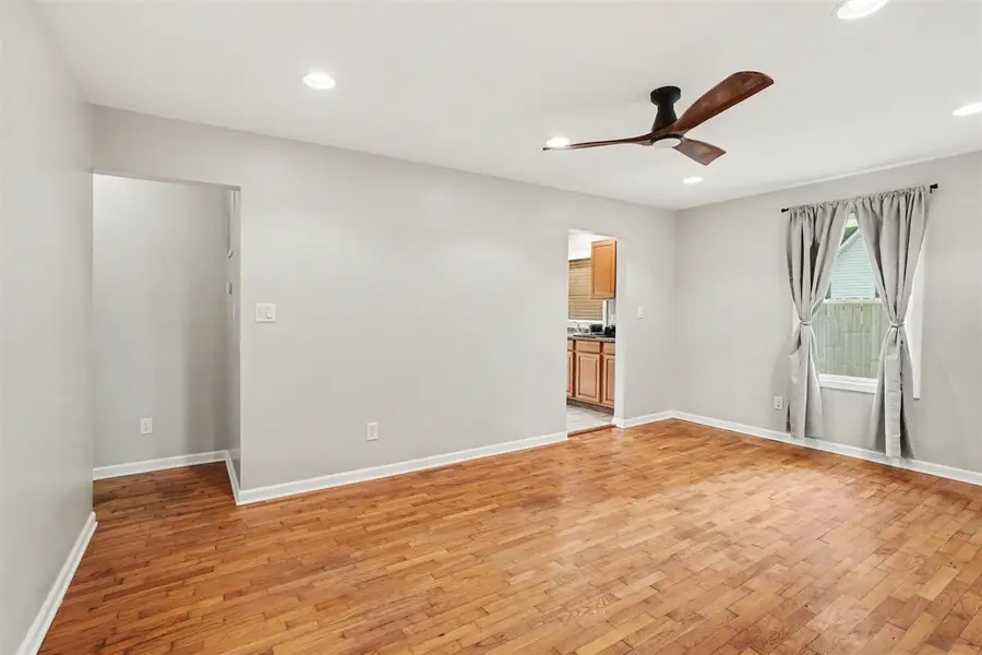111 Oliver, Bangor, MI 49013 - #2