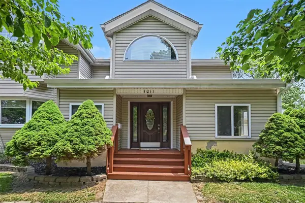 1011 State, Adrian, MI 49221