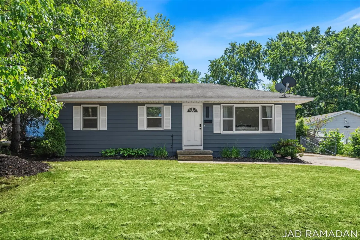 1620 32nd, Wyoming, MI 49519 - #1