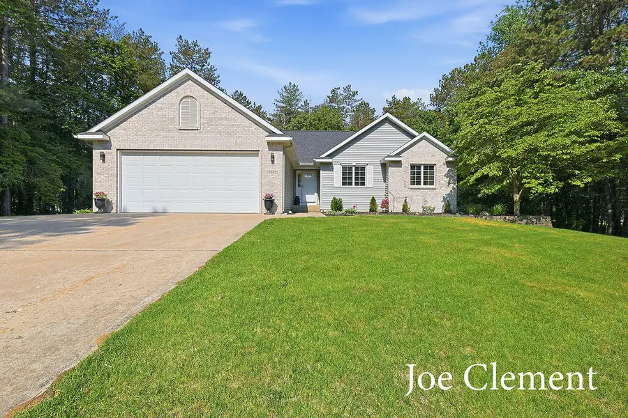 9347 Cedar Pines, Sparta, MI 49345 - #3