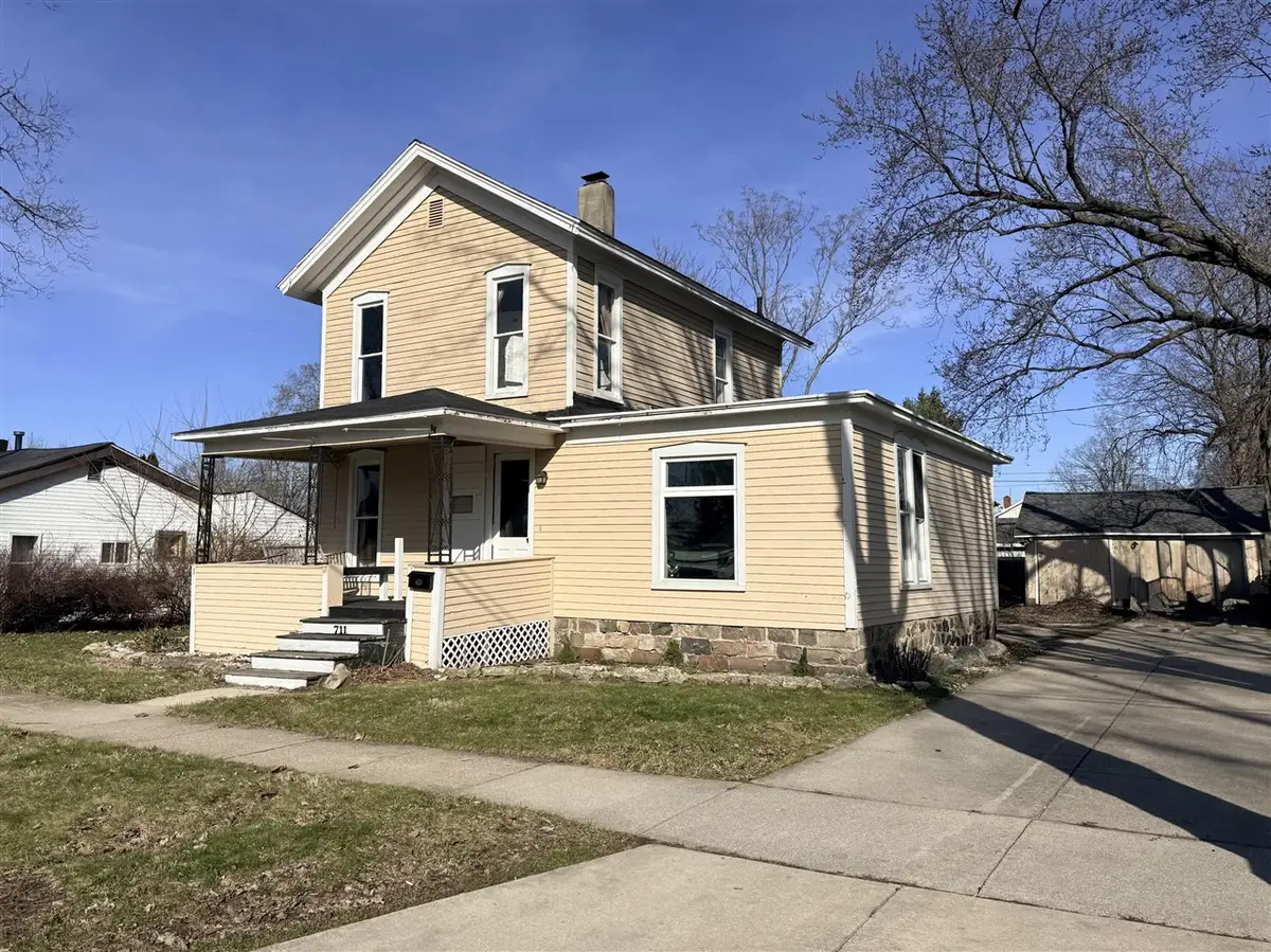 711 Maple, Three Rivers, MI 49093 - #1