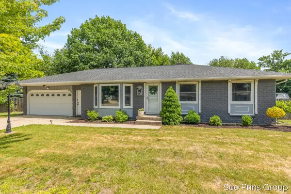 7354 S Garden, Jenison, MI 49428