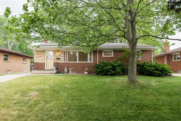 1210 Arella, Ann Arbor, MI 48103