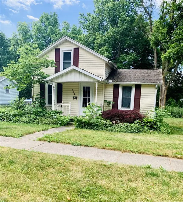 737 Saint Joseph, Adrian, MI 49221