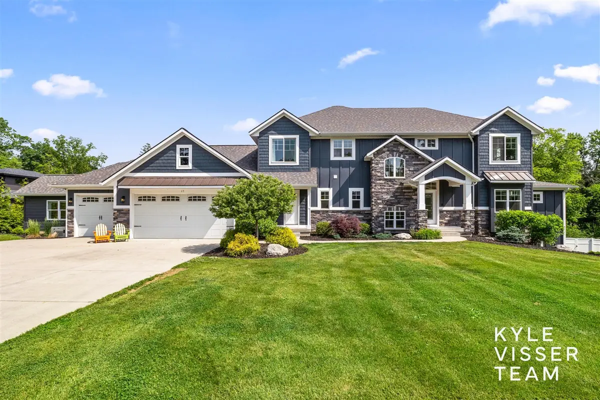69 Lakeside, Grand Rapids, MI 49506 - #1