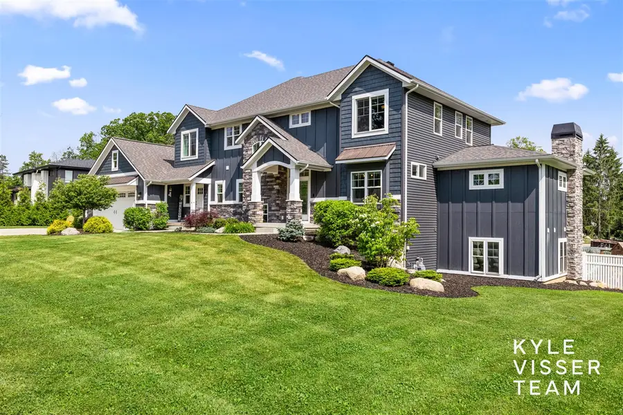 69 Lakeside, Grand Rapids, MI 49506 - #2